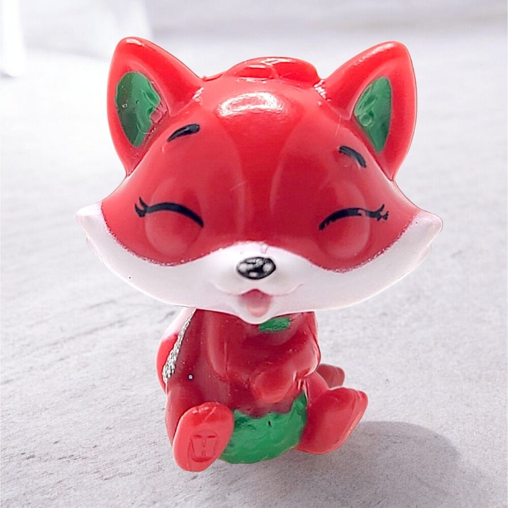 Hatchimals CollEGGtibles FOXFIN Red Mini Figure Bobble Head Toy Christmas Advent
